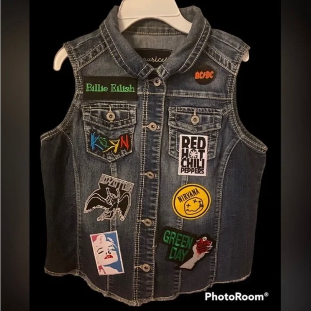CUSTOMIZED DENIM VEST JACKET W/ THE ICONIC ROCK BANDS!! 18 PATCHES ON IT !!